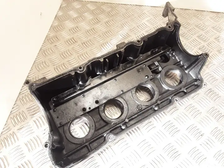 Mazda MPV (1999 - 2006) RF5C Крышка головки блока цилиндров — фото 2