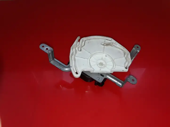 Subaru Tribeca (2007 - 2014) AW0638000691 Двигатель задвижки потока воздуха — фото 2