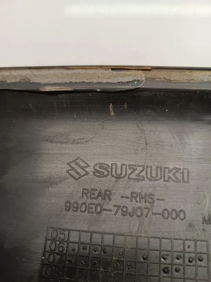 Suzuki SX4 (2006 - 2009) 990E079J07 Молдинги задней двери — фото 4