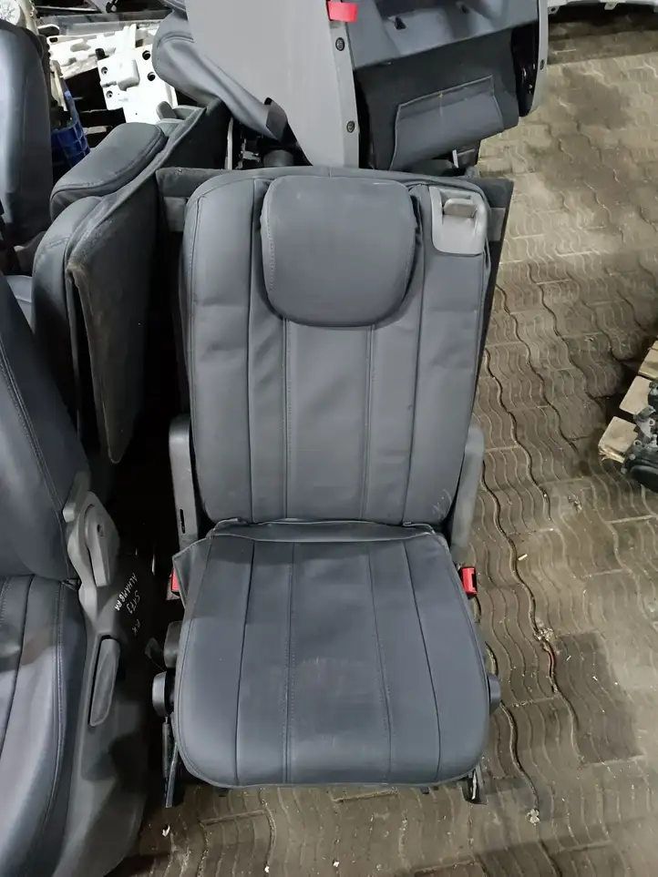 Seat Alhambra (Mk2) (2010 - 2017) Комплект салона — фото 6
