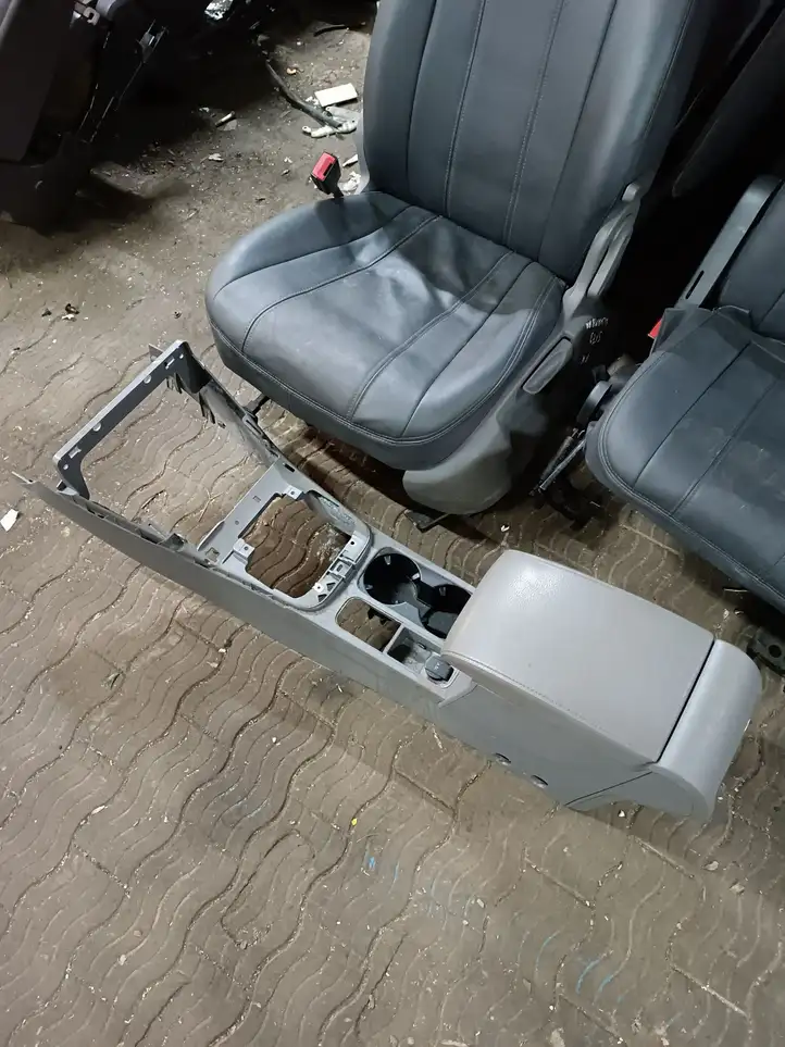 Seat Alhambra (Mk2) (2010 - 2017) Комплект салона — фото 7