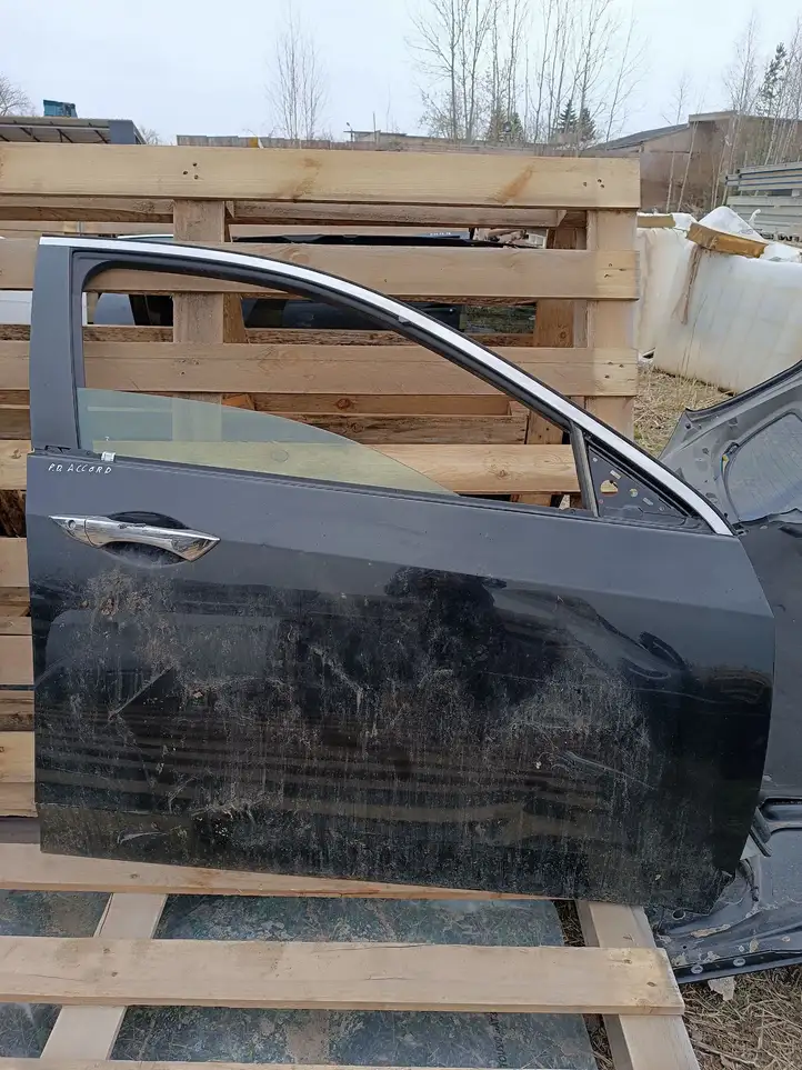 Honda Accord (2008 - 2016) Дверь — фото 1