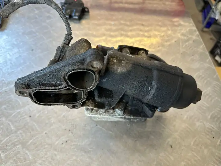 Renault Master III (2010 - ) Кронштейн масляного фильтра — фото 4
