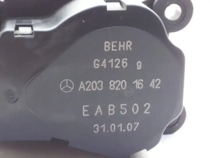 Mercedes-Benz E W211 (2002 - 2009) A2038201642 Двигатель задвижки потока воздуха — фото 3