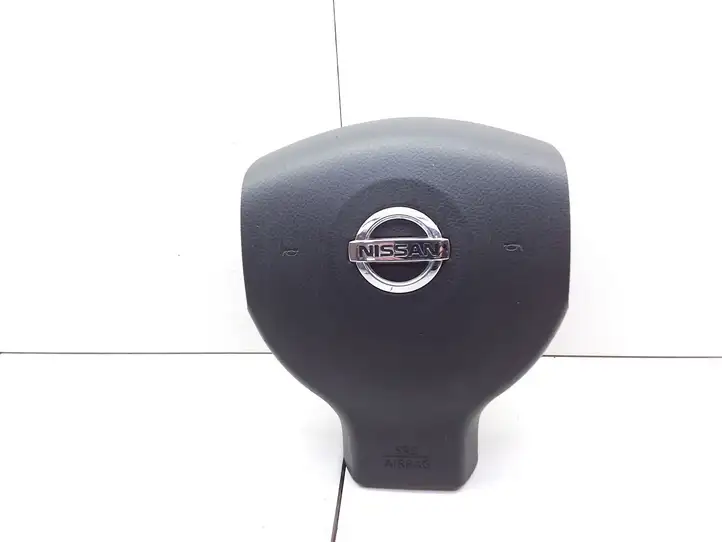 Nissan Versa (2006 - 2012) 305566410 Подушка безопасности руля — фото 1