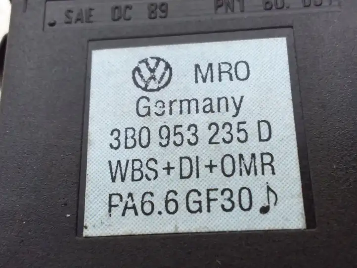 Volkswagen PASSAT B5 (1997 - 2000) 3B0953235D Включатель аварийных фонарей — фото 3