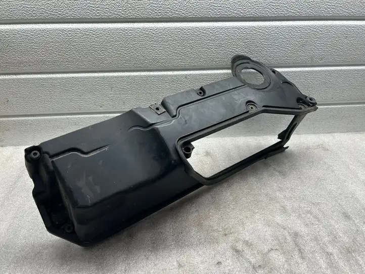 BMW 5 E60 E61 (2004 - 2010) 779320301 Крышка двигателя декоративная — фото 2