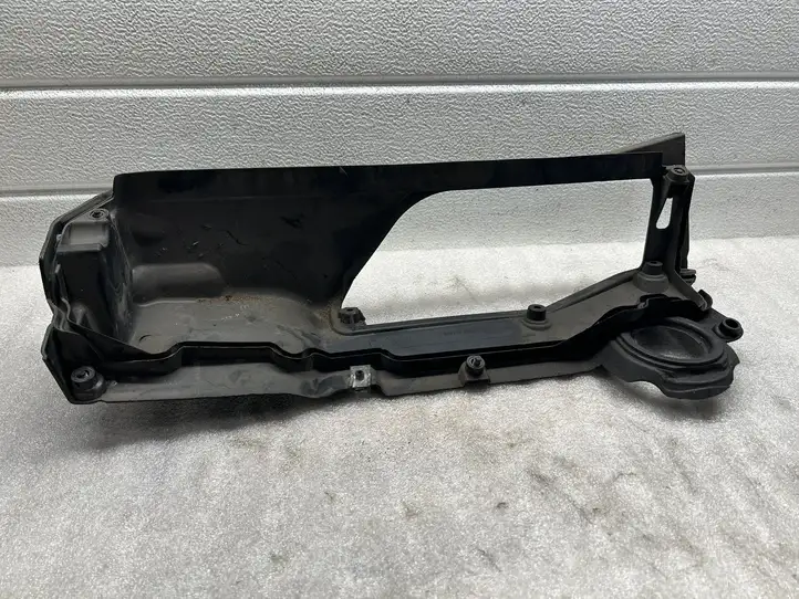 BMW 5 E60 E61 (2004 - 2010) 779320301 Крышка двигателя декоративная — фото 3