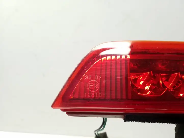 Hyundai ix35 (2009 - 2013) 927002Y0 Дополнительный стоп фонарь — фото 7