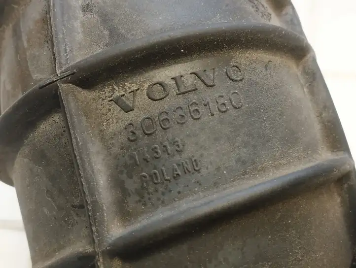 Volvo S60 (2000 - 2004) 30636180 Трубка подачи воздуха — фото 2