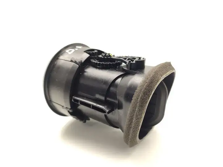 Audi A3/S3 8P (2008 - 2013) 8P0820901F Боковой воздушный дефлектор — фото 3