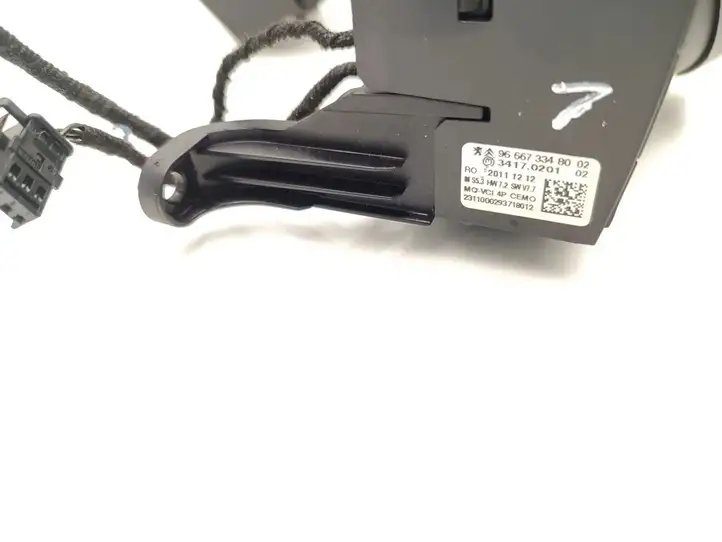 Peugeot 508 (2010 - 2014) 9666733480 Кнопки на рулевом колесе — фото 6