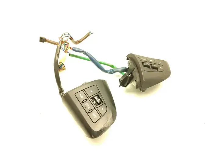 Mazda CX-7 (2006 - 2009) 75B979 Кнопки на рулевом колесе — фото 2