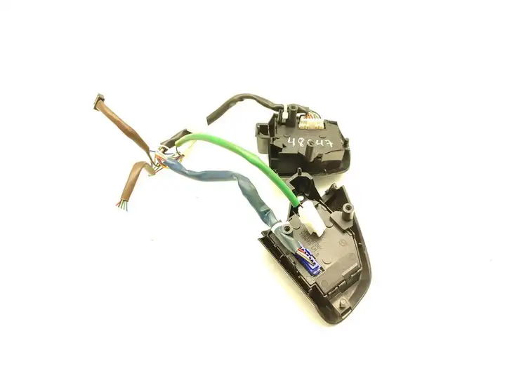 Mazda CX-7 (2006 - 2009) 75B979 Кнопки на рулевом колесе — фото 4