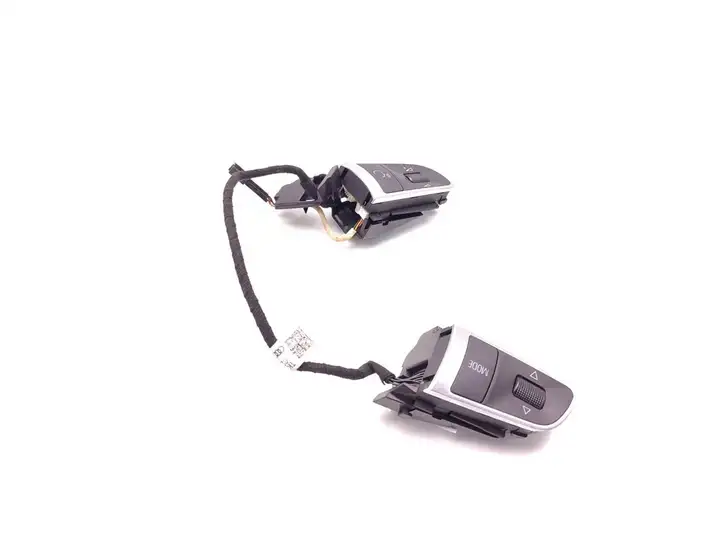 Audi A3/S3 8P (2008 - 2013) 4E0951527AD Кнопки на рулевом колесе — фото 3