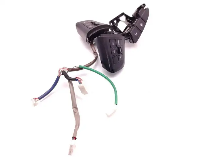 Mazda 3 II (2011 - 2013) 75B979 Кнопки на рулевом колесе — фото 3