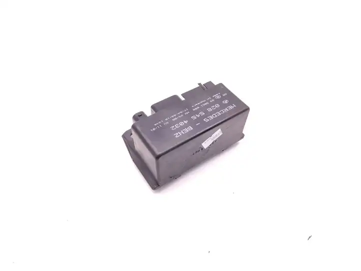 Mercedes-Benz ML W163 (1997 - 2005) 0285454032 Реле накала свечей — фото 3