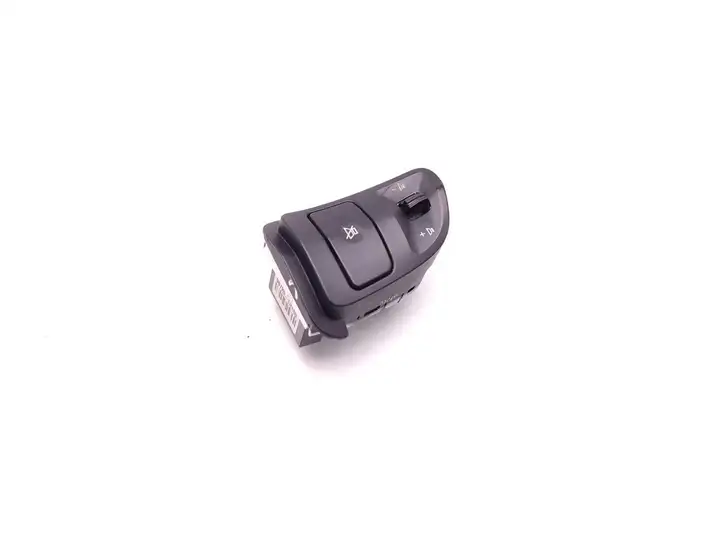 Kia Ceed (2006 - 2010) 96720-1H100 Кнопки на рулевом колесе — фото 3
