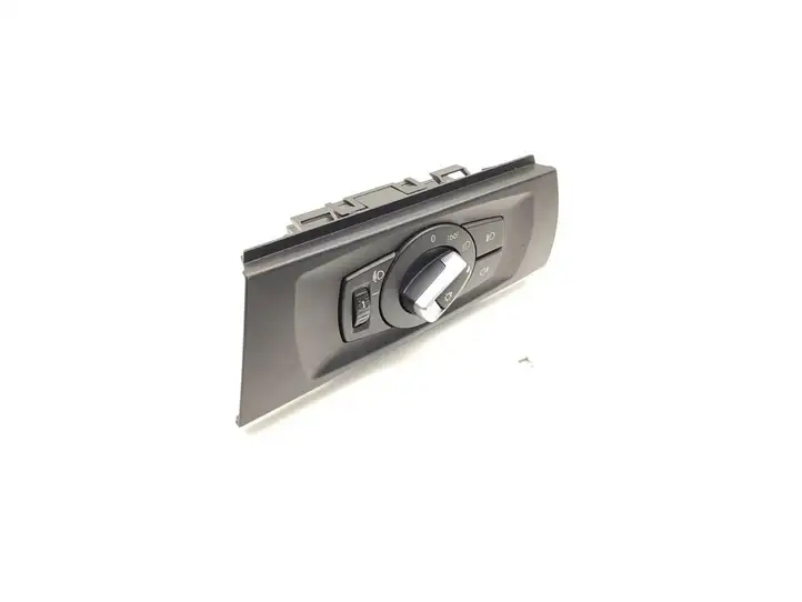 BMW 3 E90 E91 (2005 - 2012) 9169405 Включатель фонарей — фото 1
