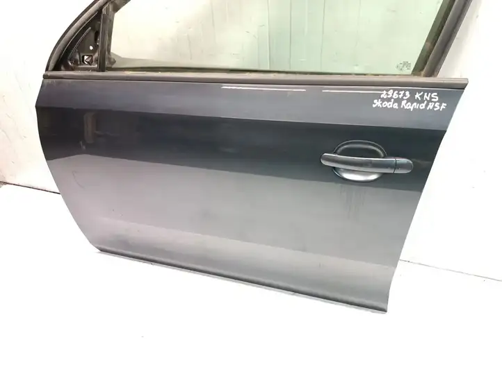 Skoda Rapid (NH) (2012 - 2019) Дверь — фото 2