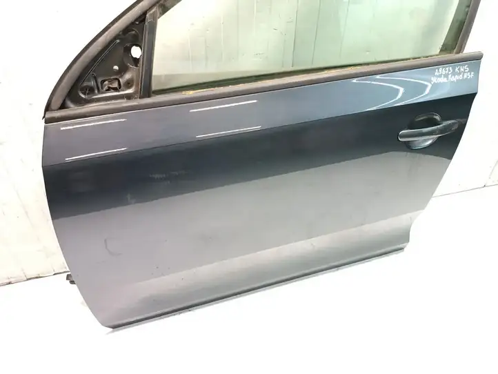 Skoda Rapid (NH) (2012 - 2019) Дверь — фото 4