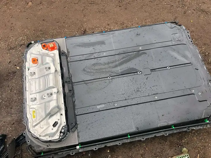 Tesla Model 3 (2017 - 2023) 1104423 Аккумулятор гибридного / электрического автомобиля — фото 1