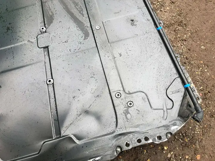 Tesla Model 3 (2017 - 2023) 1104423 Аккумулятор гибридного / электрического автомобиля — фото 2