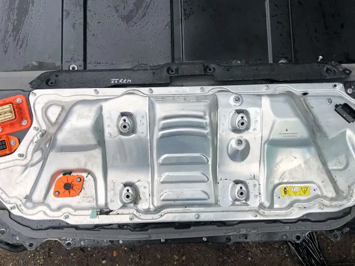 Tesla Model 3 (2017 - 2023) 1104423 Аккумулятор гибридного / электрического автомобиля — фото 7