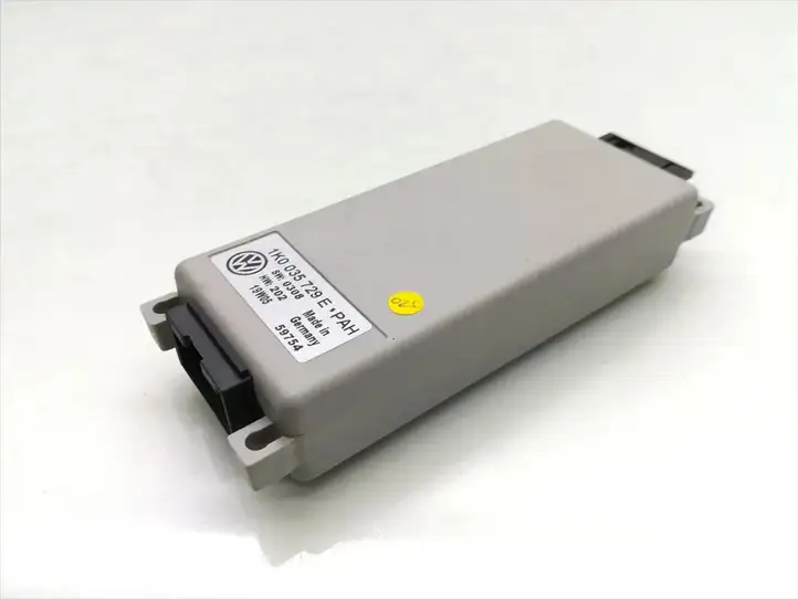 Volkswagen Touran I (2003 - 2010) 1K0035729E Блок GSM — фото 2