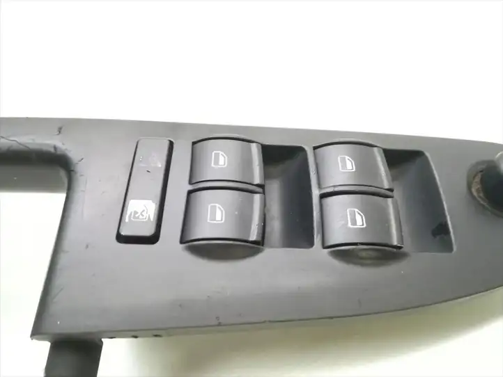Audi A4 S4 B7 8E 8H (2004 - 2009) 8E2867172B Кнопка стеклоподъемников — фото 3