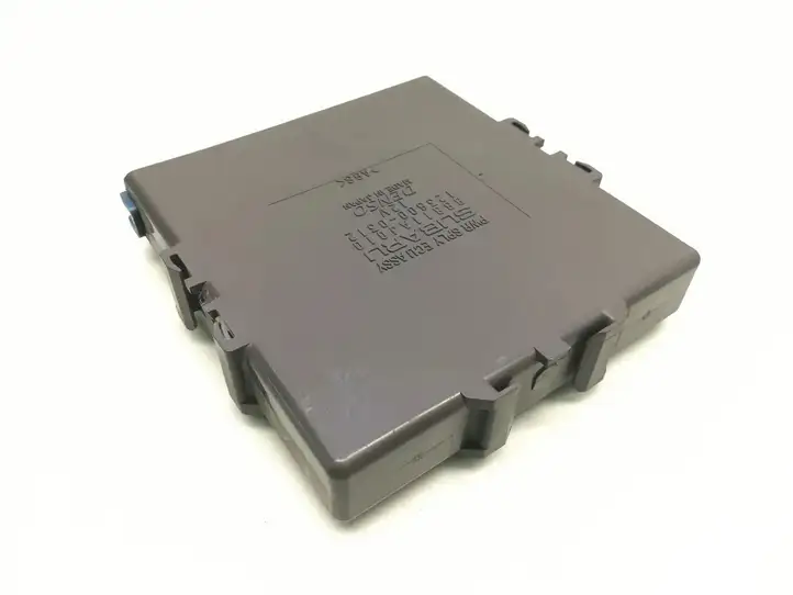 Subaru Outback (2007 - 2009) 88811AJ010 Блок управления электропитанием — фото 4