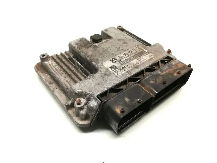 Skoda Superb B6 (3T) (2008 - 2015) 03L906018CJ Блок управления двигателем (ЭБУ) — фото 1