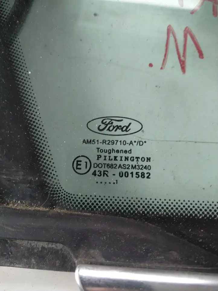 Ford C-MAX II (2010 - 2015) Треугольное стекло кузова — фото 3