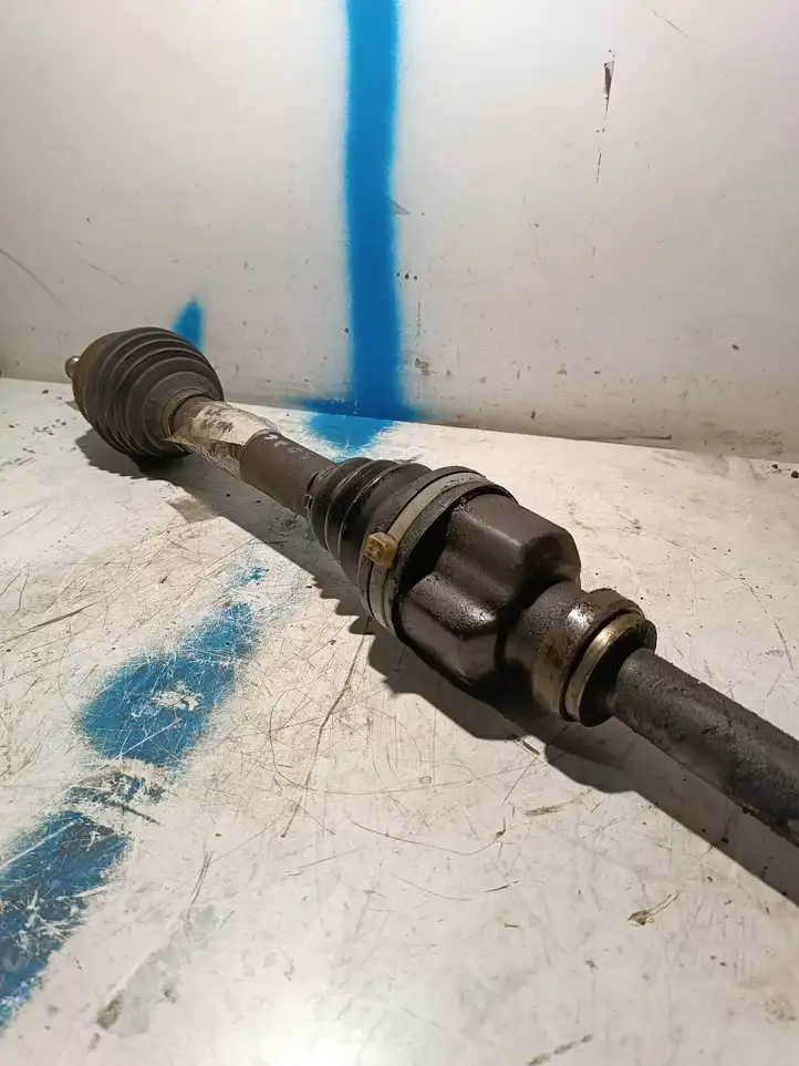 Peugeot 307 (2005 - 2008)   Передняя полуось