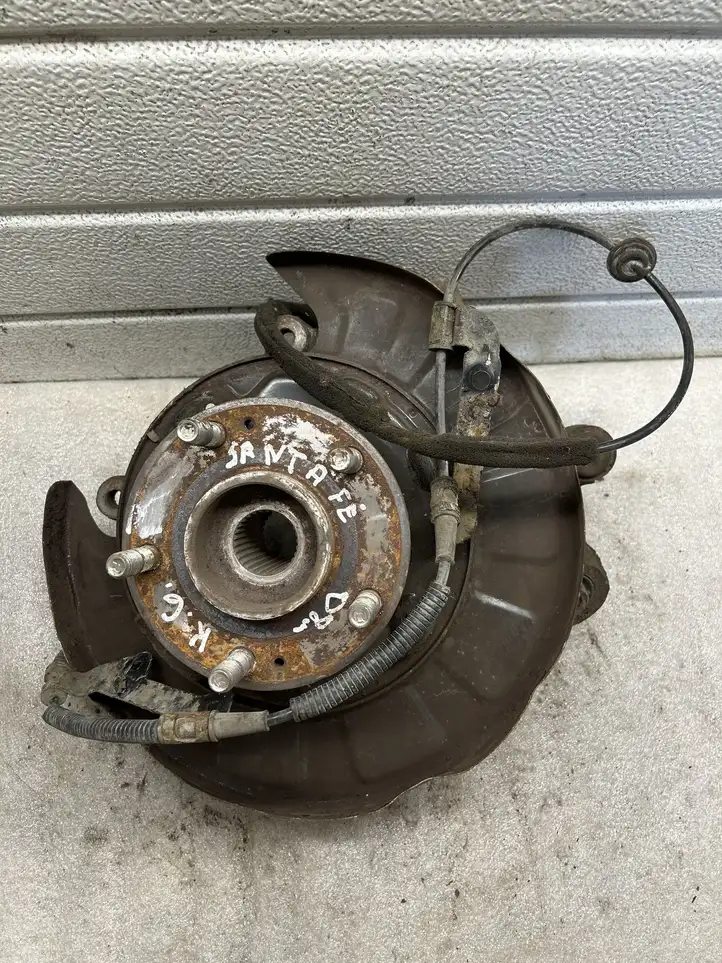 Hyundai Santa Fe (2005 - 2009)   Ступица