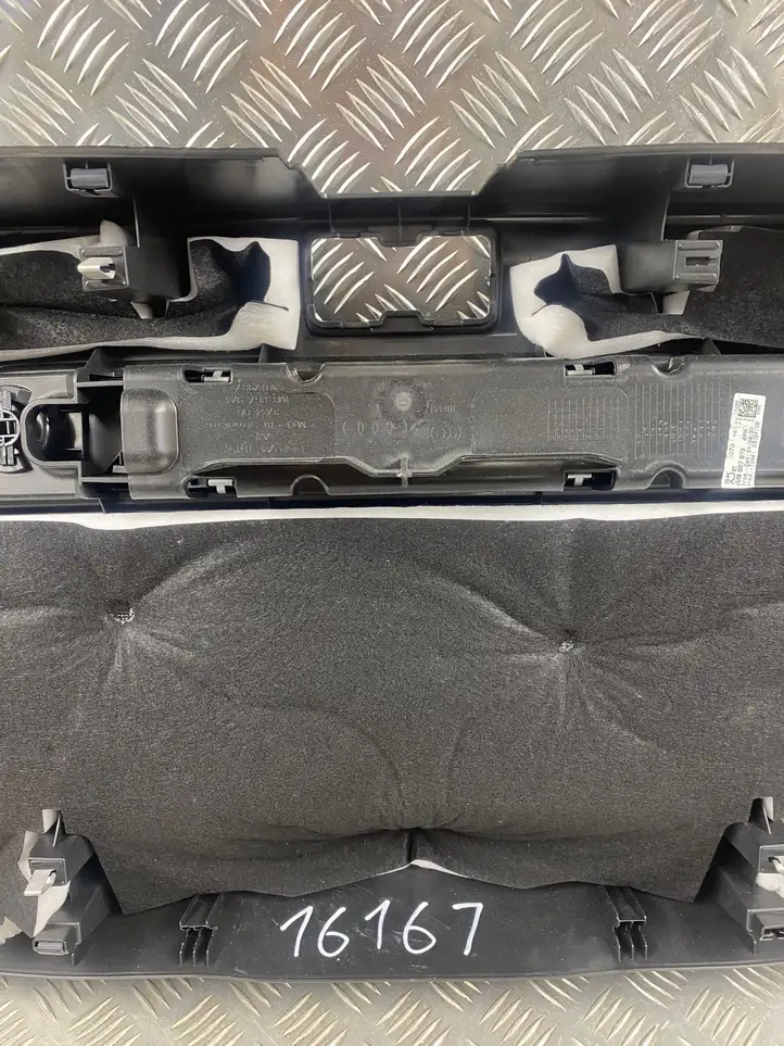 Audi Q7 4L 4M8867973 Комплект обшивки крышки багажника — фото 2