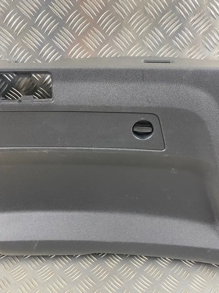 Audi Q7 4L 4M8867973 Комплект обшивки крышки багажника — фото 7