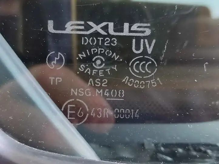 Lexus GS 300 350 430 450h (2007 - 2011) 6818830180 Форточка двери — фото 2