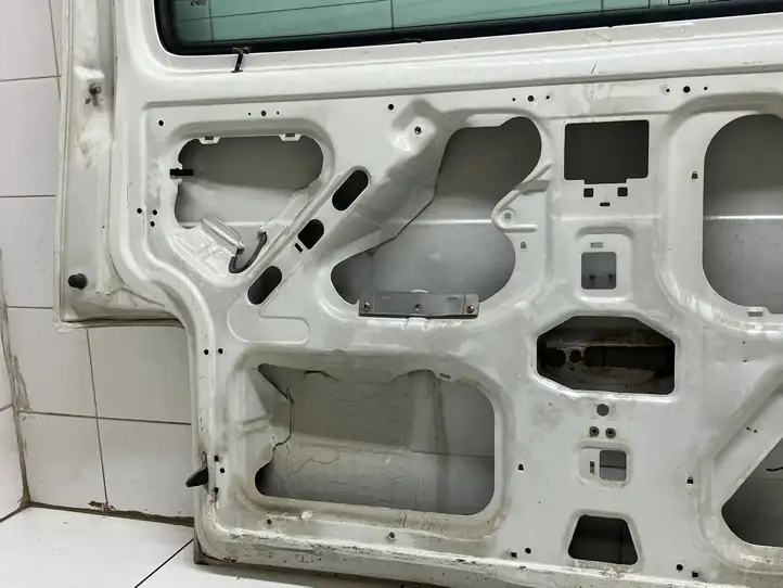 Volkswagen Transporter - Caravelle T4 (1990 - 2003) Крышка багажника — фото 3