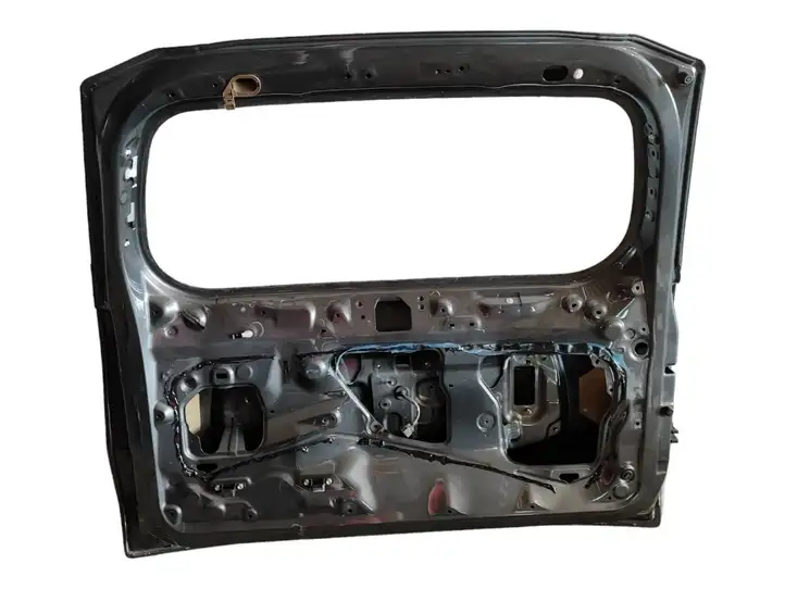 Toyota Land Cruiser (J150) (2009 - ) Крышка багажника — фото 4