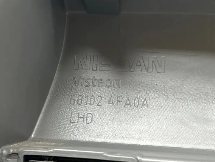 Nissan e-NV200 (2013 - ) 681024FA0A Центральная отделка панели приборов — фото 4