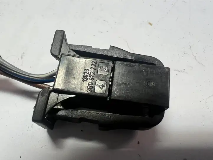Volkswagen Tiguan (2011 - 2016) 3B0972722 Прочая электропроводка — фото 3