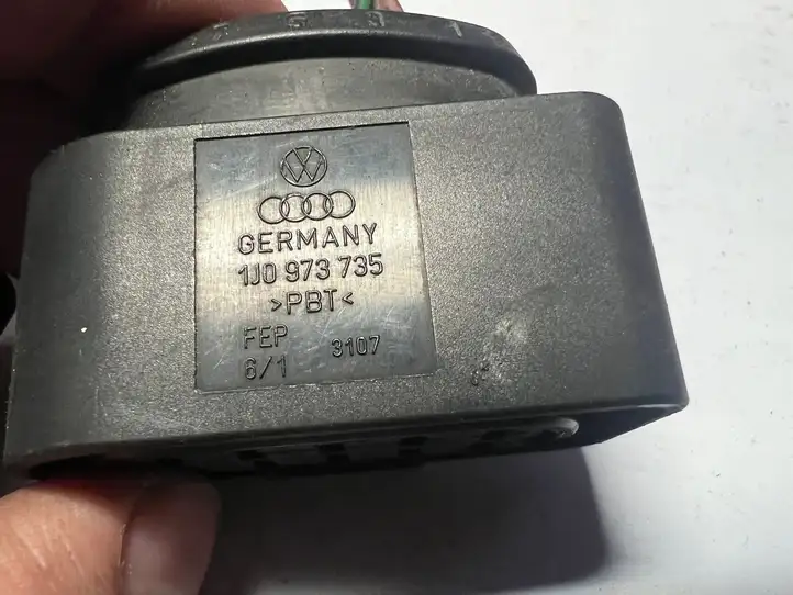 Volkswagen PASSAT B6 (2005 - 2010) 1J0973835 Прочая электропроводка — фото 2