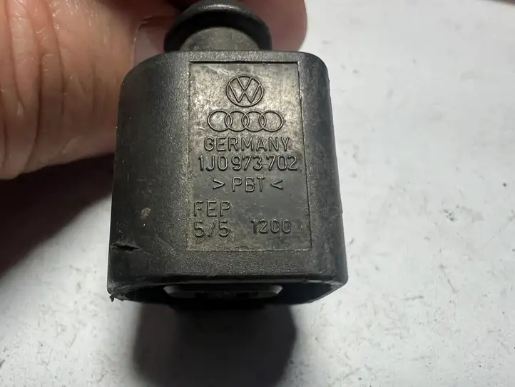 Volkswagen PASSAT B6 (2005 - 2010) 1J0973702 Прочая электропроводка — фото 2