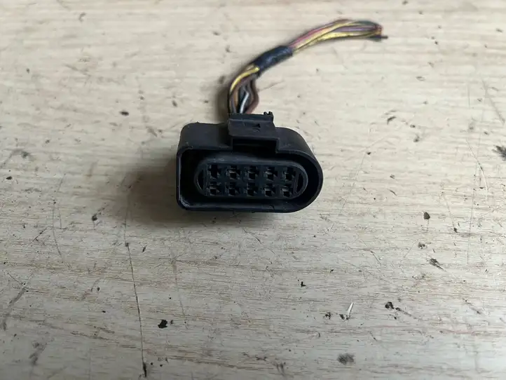 Volkswagen Cross Polo (2009 - 2018) 1J0973735 Прочая электропроводка — фото 3