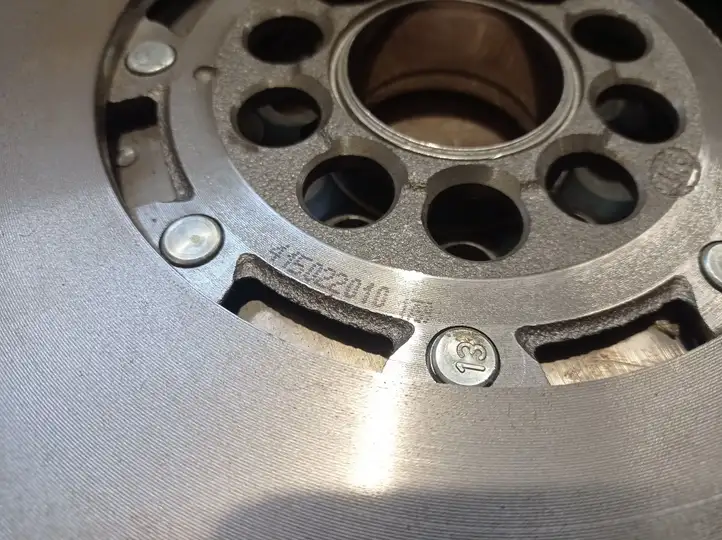 Volvo S60 (2000 - 2004) Маховик двигателя — фото 6