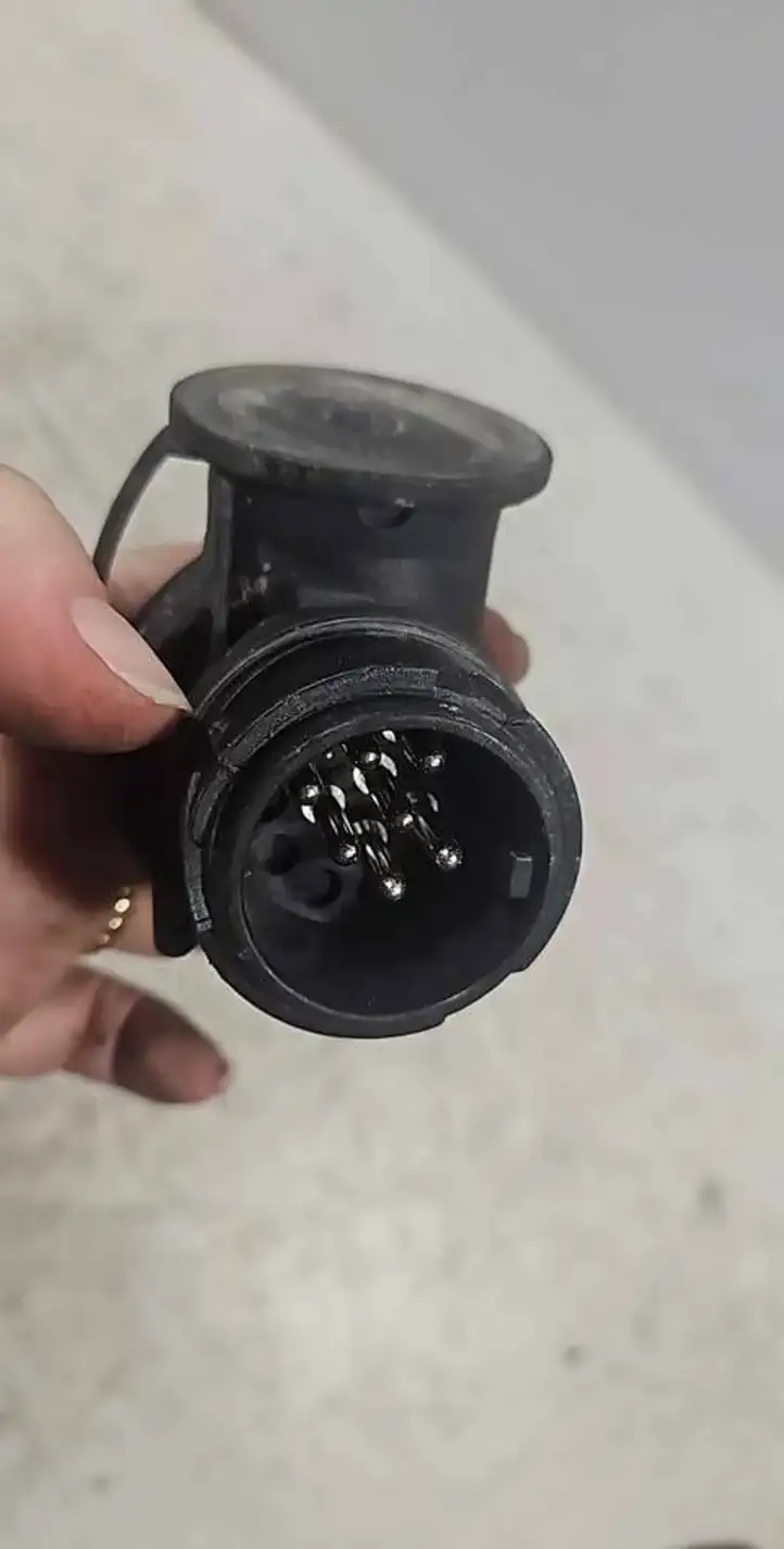 Volkswagen PASSAT B5.5 (2001 - 2005) 000055300C Переходник розетки прицепа — фото 2