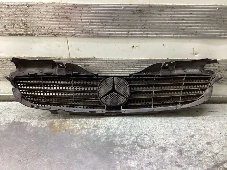 Mercedes-Benz SLK R170 (1996 - 2004) 1708800085 Передняя решетка — фото 2