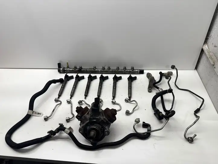 BMW X5 F15 (2013 - 2017) 8508151 Комплект системы впрыска — фото 1
