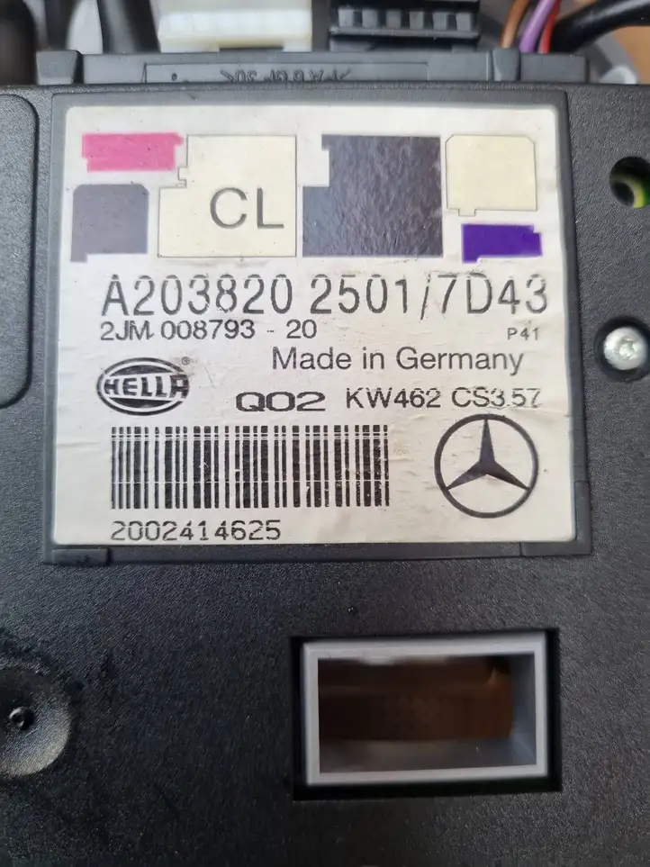Mercedes-Benz C W203 (2000 - 2007) A2038202501 Передняя подсветка — фото 2